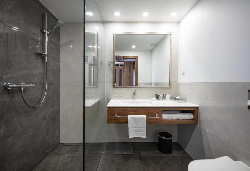 Номер Deluxe, Heron Live Hotel Marina & Spa
