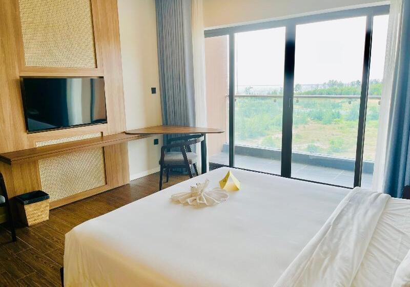 Deluxe Room Mountain View, Sonaga Beach Resort & Villas Phu Quoc