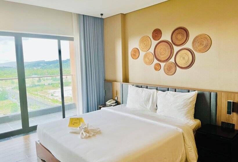 Deluxe Room Mountain View, Sonaga Beach Resort & Villas Phu Quoc