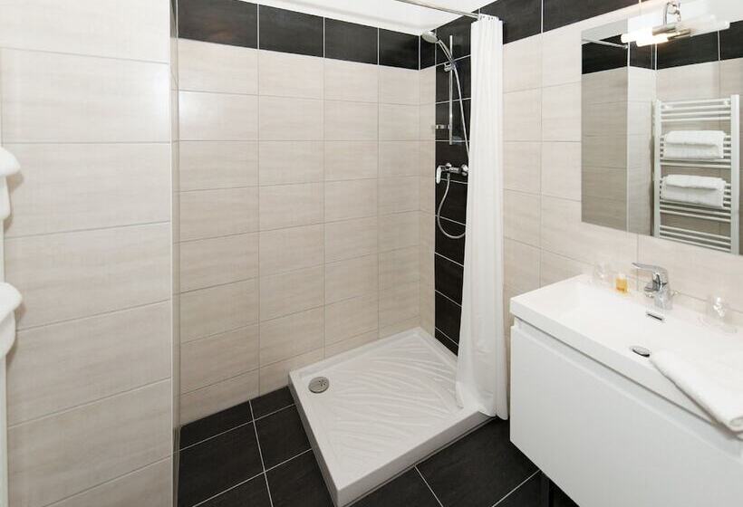Семейный Номер, Alexain Hotel Restaurant & Wellness   Colmar Ouest