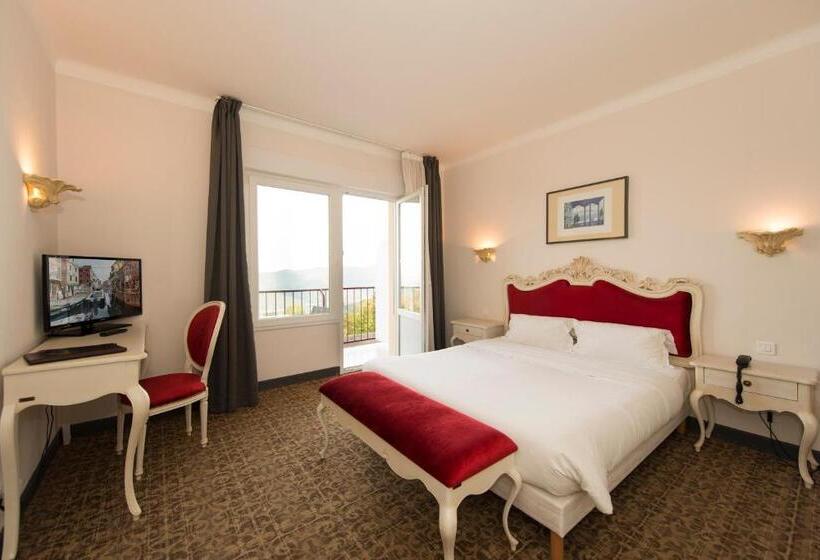 Номер Стандарт с Балконом, Alexain Hotel Restaurant & Wellness   Colmar Ouest