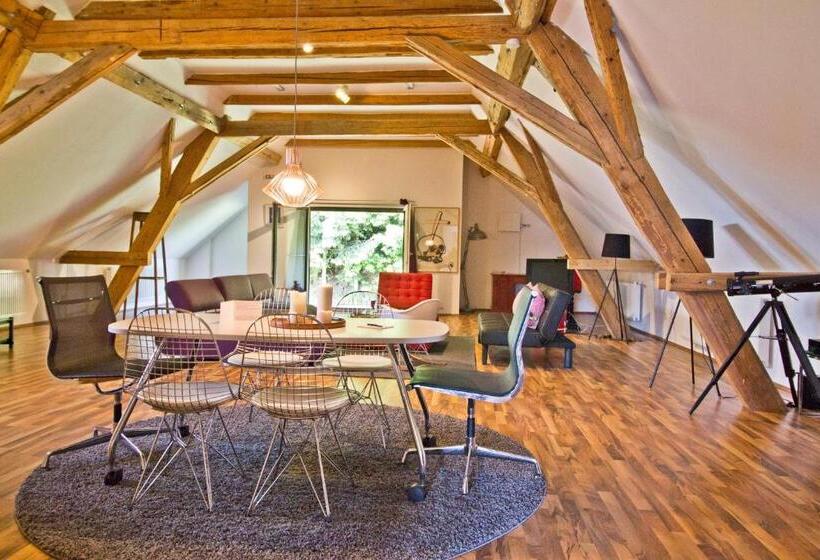 标准间, Art Lodge Kunstpension
