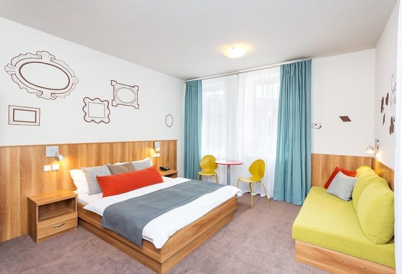 اتاق استاندارد سه نفره, Wellness Hotel Grand