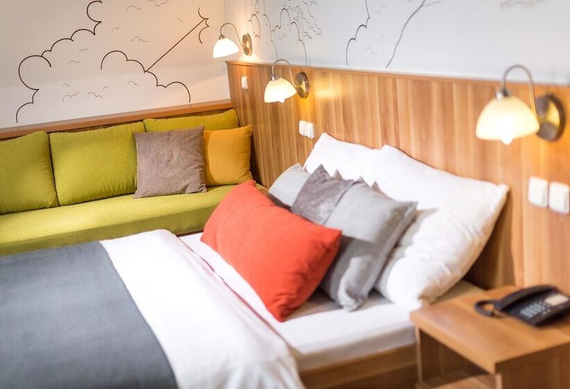 اتاق استاندارد سه نفره, Wellness Hotel Grand