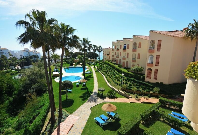 آپارتمان ممتاز دوخوابه رو به دریا, Ramada Hotel & Suites By Wyndham Costa Del Sol