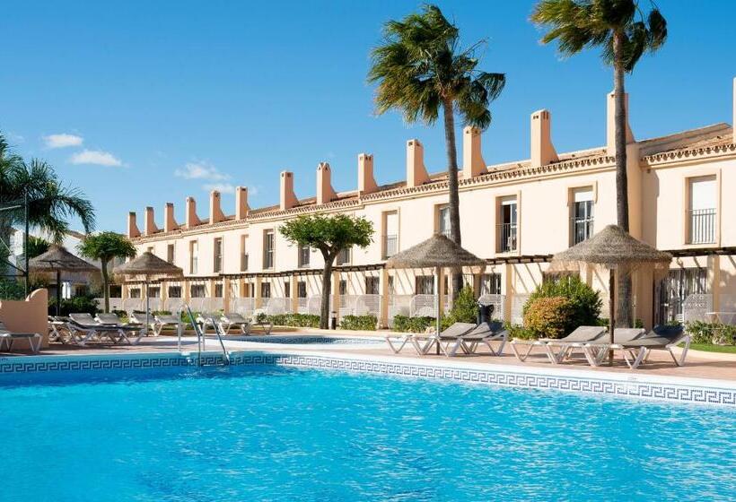 آپارتمان ممتاز سه‌خوابه رو به دریا, Ramada Hotel & Suites By Wyndham Costa Del Sol
