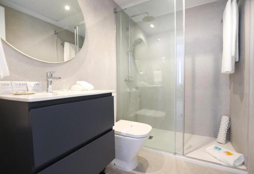 Люкс Классика, Ramada Hotel & Suites By Wyndham Costa Del Sol