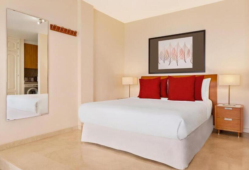 سوئیت جونیور سوپریور با چشم‌انداز دریا, Ramada Hotel & Suites By Wyndham Costa Del Sol