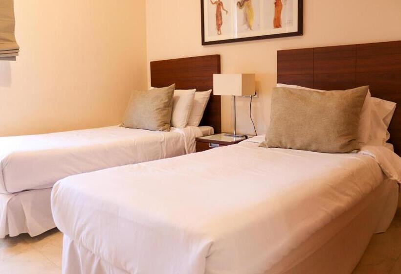 Апартаменты Superior 3 Спальни, Ramada Hotel & Suites By Wyndham Costa Del Sol