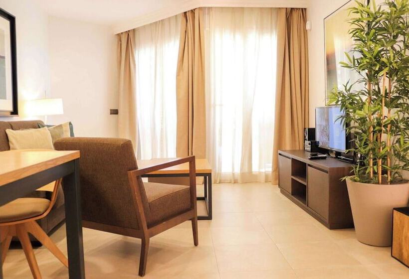 Апартаменты Superior 1 Спальня, Ramada Hotel & Suites By Wyndham Costa Del Sol