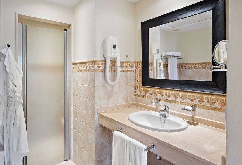 Апартаменты Классик 1 Спальня, Ramada Hotel & Suites By Wyndham Costa Del Sol