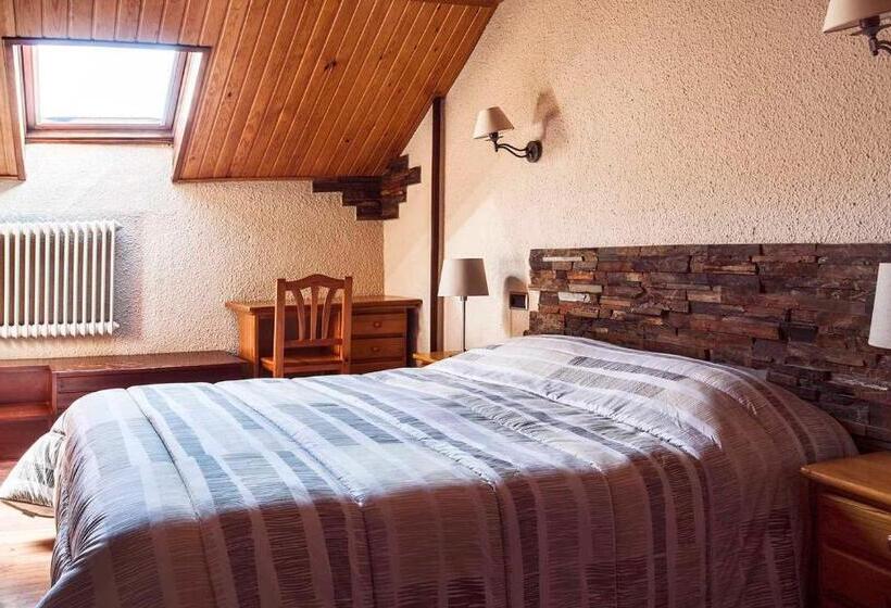 Номер Стандарт, Hostal La Plaça