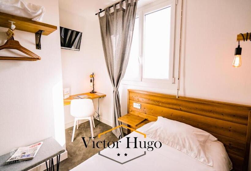 اتاق استاندارد یک نفره, Victor Hugo Lorient