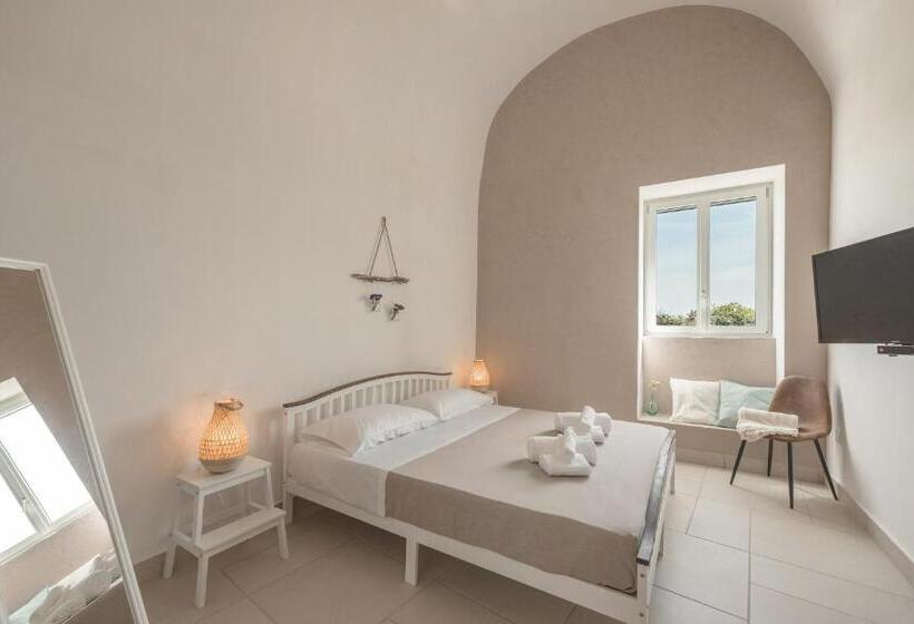 スーペリアールーム, Cala Cala Rooms,restaurant & Farm Experience