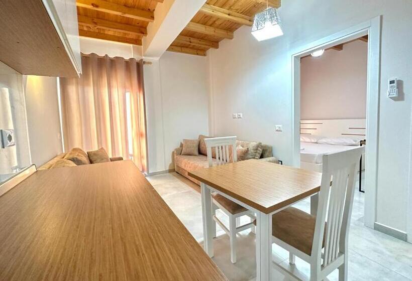 سوییت خانوادگی, Maison Apartments
