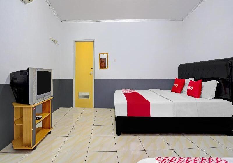 家庭间, Oyo 90405 Penginapan Sasti Kuningan