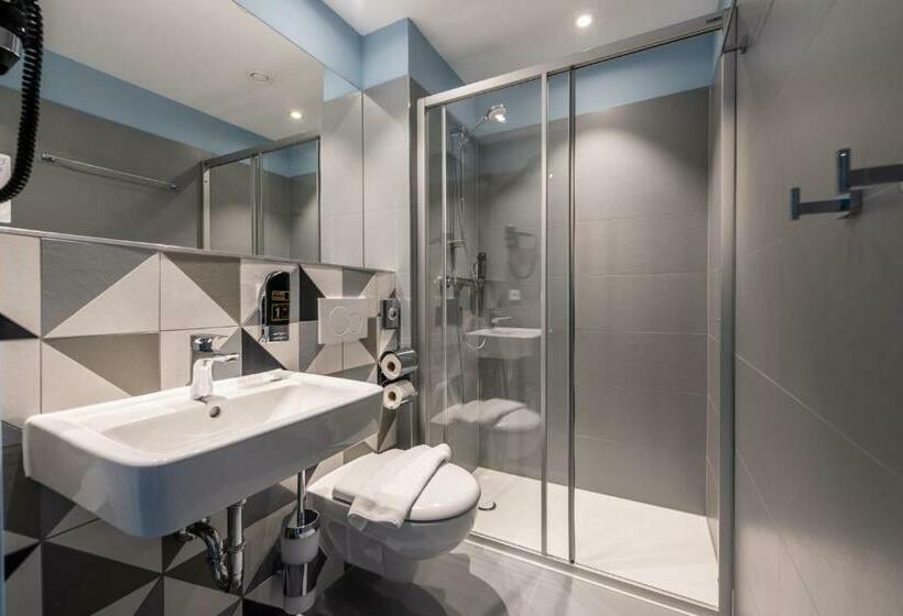 Семейный Номер, Meininger Hotel Innsbruck Zentrum