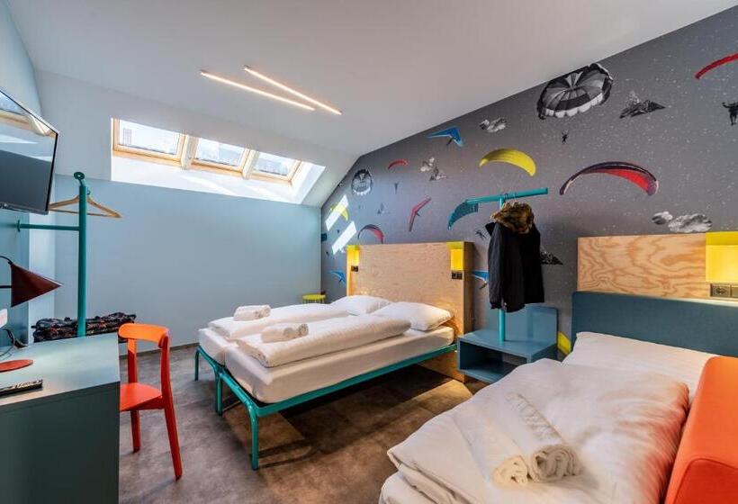 Номер Стандарт Трехместный, Meininger Hotel Innsbruck Zentrum