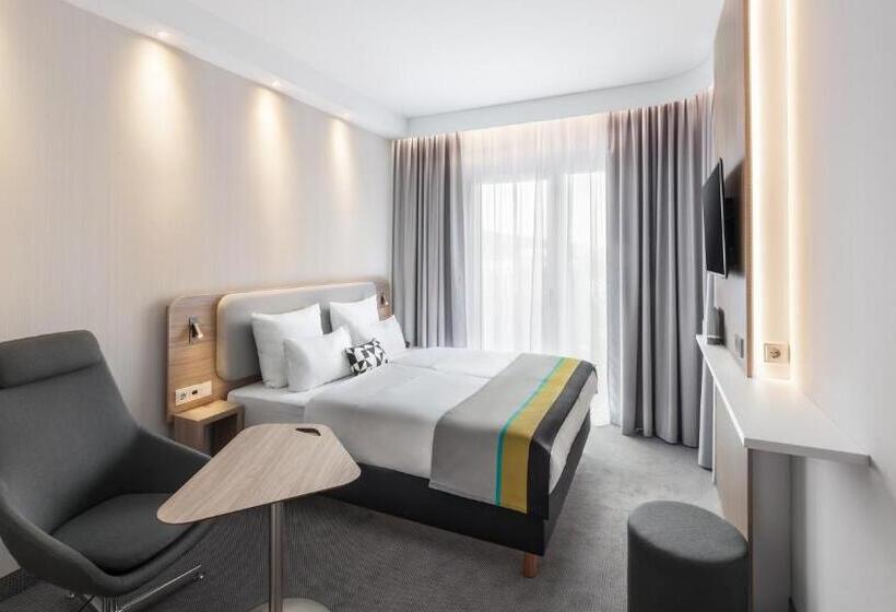 Номер Стандарт, Holiday Inn Express Düsseldorf   Hauptbahnhof, An Ihg
