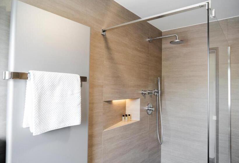 Апартаменты 1 Спальня, & Apartments Böhm