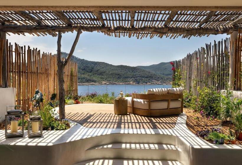 Полулюкс Премиум Вид на Море, Six Senses Ibiza