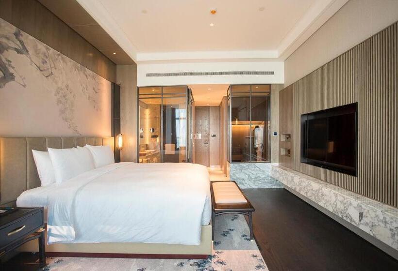 도시전망 디럭스룸 킹침대, Sofitel Hangzhou Yingguan