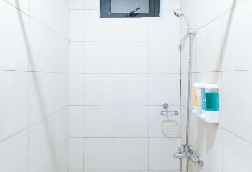 اتاق استاندارد یک نفره, Sans Hotel Laperal Manila