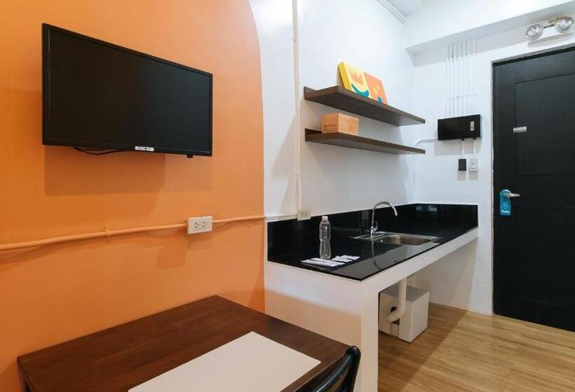 اتاق استاندارد یک نفره, Sans Hotel Laperal Manila