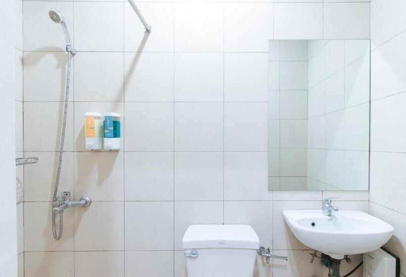 اتاق استاندارد, Sans Hotel Laperal Manila