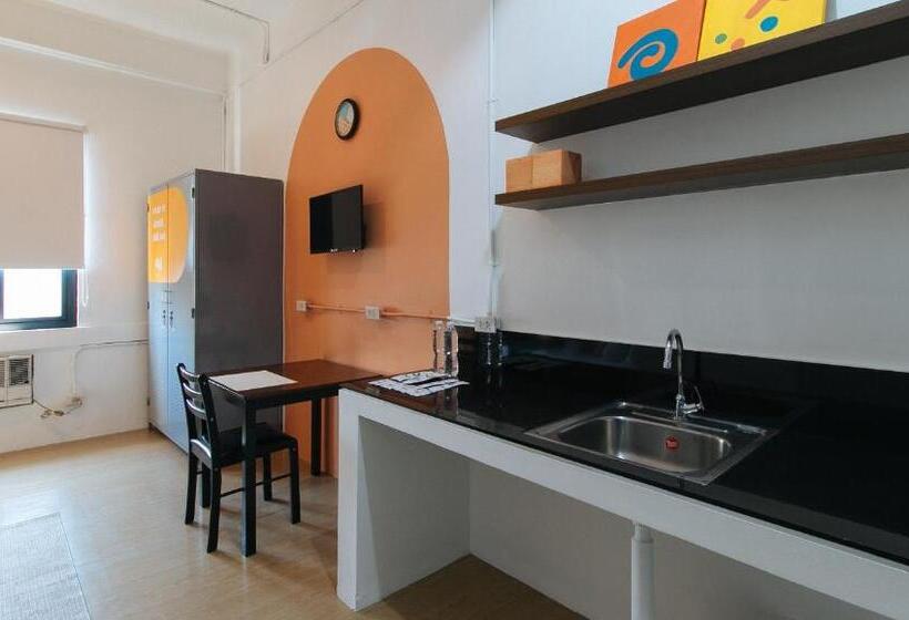 اتاق استاندارد, Sans Hotel Laperal Manila
