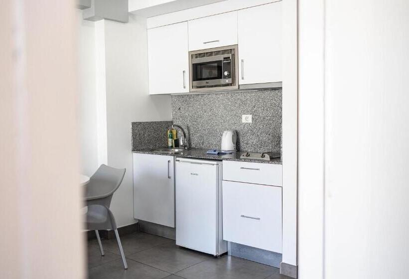 Apartamento 1 Dormitório com Terraço, Servatur Castillo de Sol