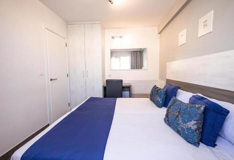 Apartamento 1 Dormitório com Sacada, Servatur Castillo de Sol