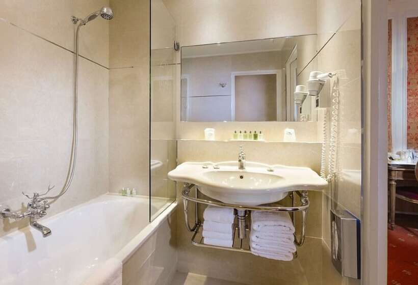 Трехместный Номер Superior, Belfast