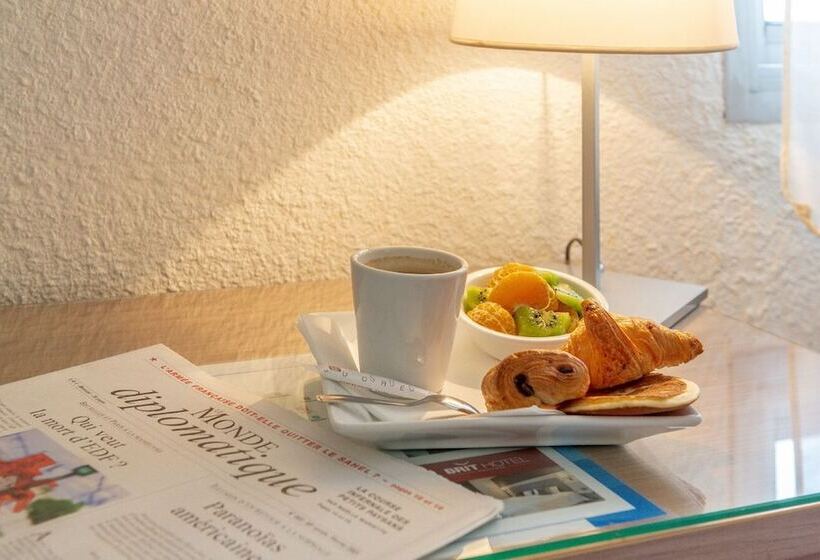 스탠다드 트리플 룸, Brit Hotel Castres