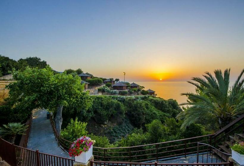 Бунгало Deluxe, Calanica Resort