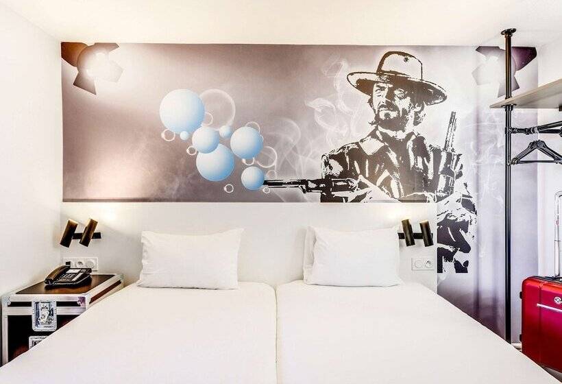 Номер Стандарт, Ibis Styles Paris Saint Denis La Plaine