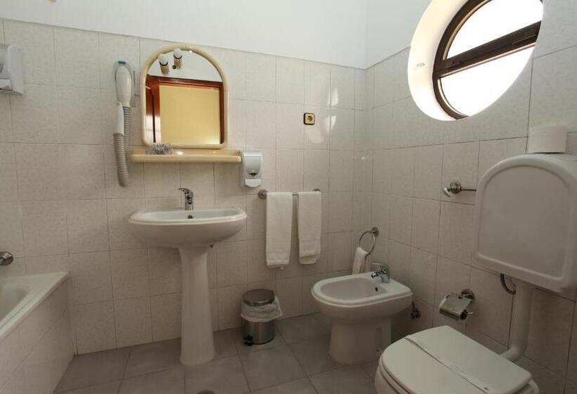 Номер Стандарт, Residencial Sra. Da Lomba