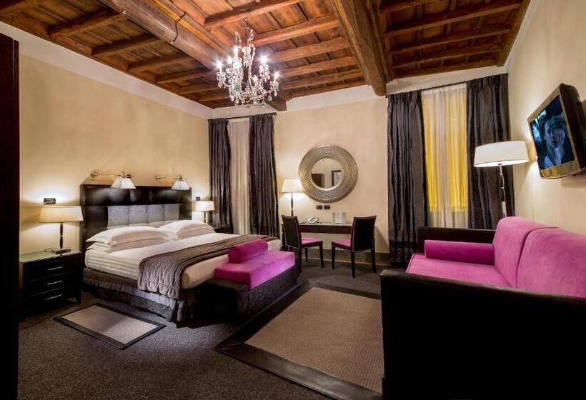 سوییت جونیور, The Inn At The Roman Forum