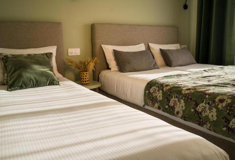 اتاق استاندارد سه نفره, The Originals City, Hôtel Armen Le Triton, Roscoff