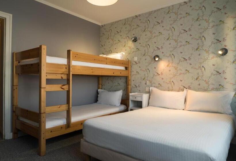 اتاق استاندارد چهار تخته, The Originals City, Hôtel Armen Le Triton, Roscoff