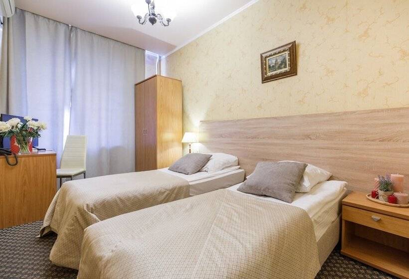 اتاق استاندارد, Arbat House