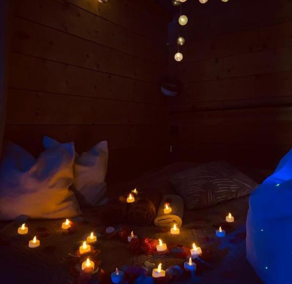 Номер Стандарт с Балконом, Chambre Avec Spa Privé