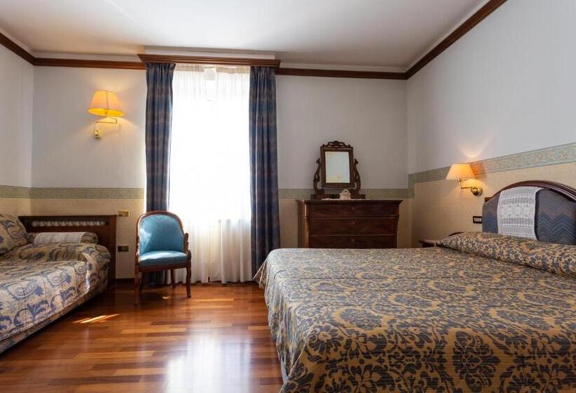 4인용 스탠다드 룸, Albergo Il Cacciatore