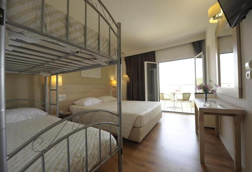 اتاق خانوادگی, Evia Riviera Resort