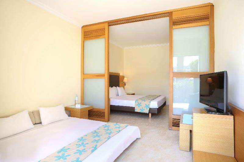 Семейный Номер, Sol Cosmopolitan Rhodes