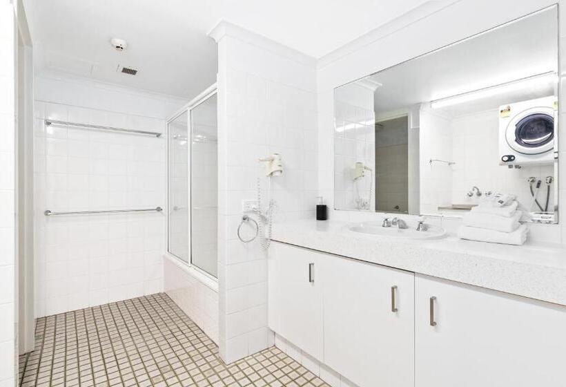 Апартаменты 3 Спальни Вид на Море, Northwind Beachfront Apartments