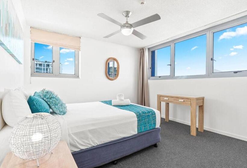 Апартаменты 3 Спальни Вид на Море, Northwind Beachfront Apartments