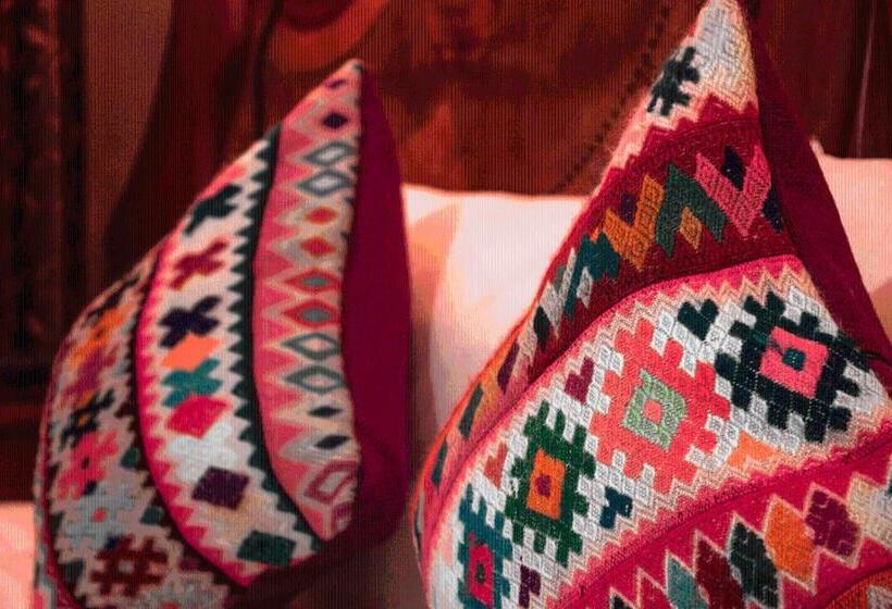 اتاق استاندارد یک نفره, Mabey Cusco