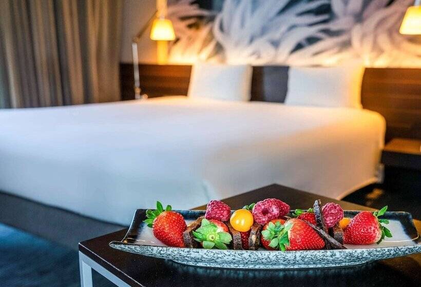 Люкс, Novotel Barcelona City
