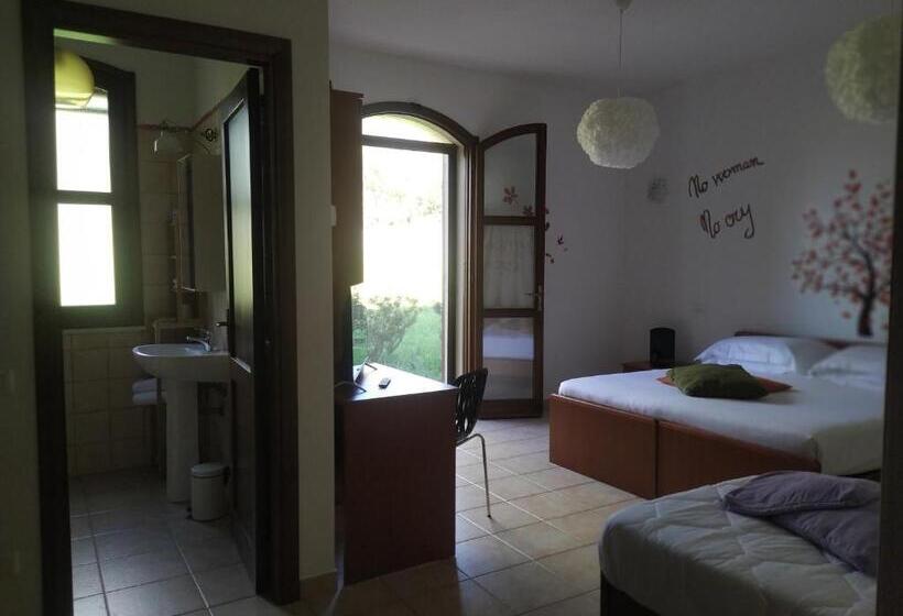 Четырехместный Номер Стандарт Вид на Сад, Marrubiu Resort Note Di Stelle